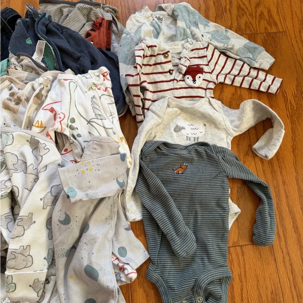Carter's Baby One-Piece Mixed lot newborn nb clothes 26 assorted pieces pants - Picture 5 of 8